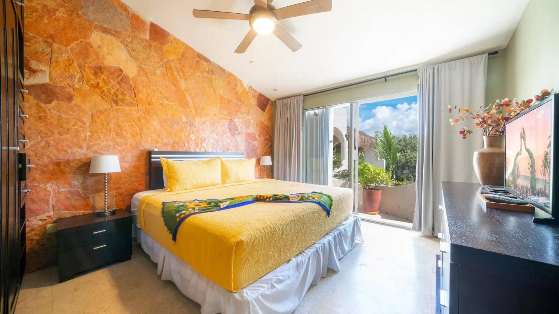 Spacious 2 Bedroom Condo In Playacar II - At Rosa Blanca Condos - Sueno Playa del Carmen